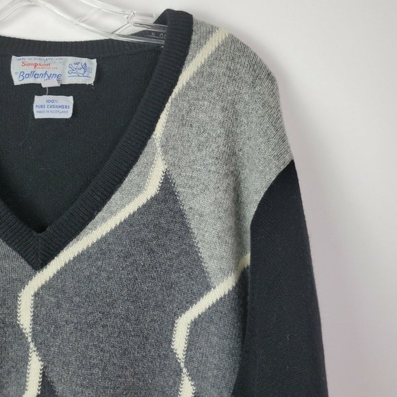 VTG Ballantyne Scotland 100% Cashmere V-Neck Men's Sweater Size 46" 117cm Black - Picture 6 of 6